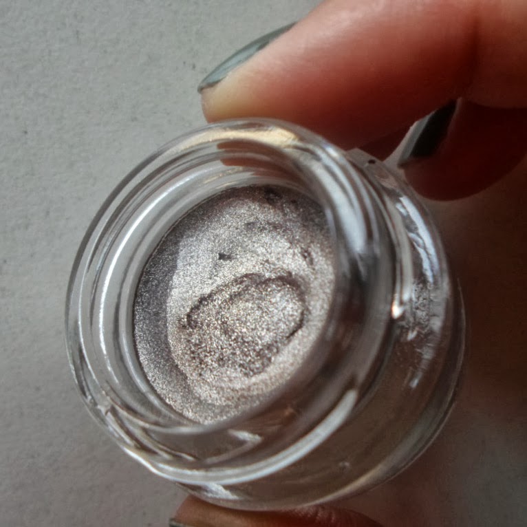 Dove comprare la crema di decolorazione per posti intimi